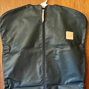 JON HART 40” Mainliner Black Garment Bag
